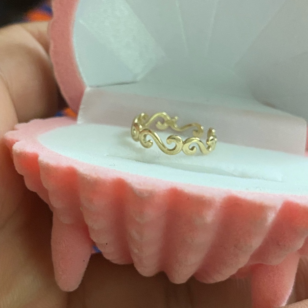 Solid 10k Yellow Gold Swirl Ring - image 6